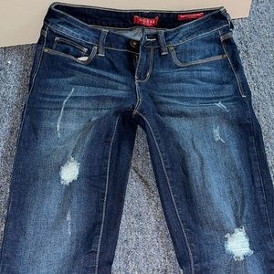 Guess medium rise curvy skinny